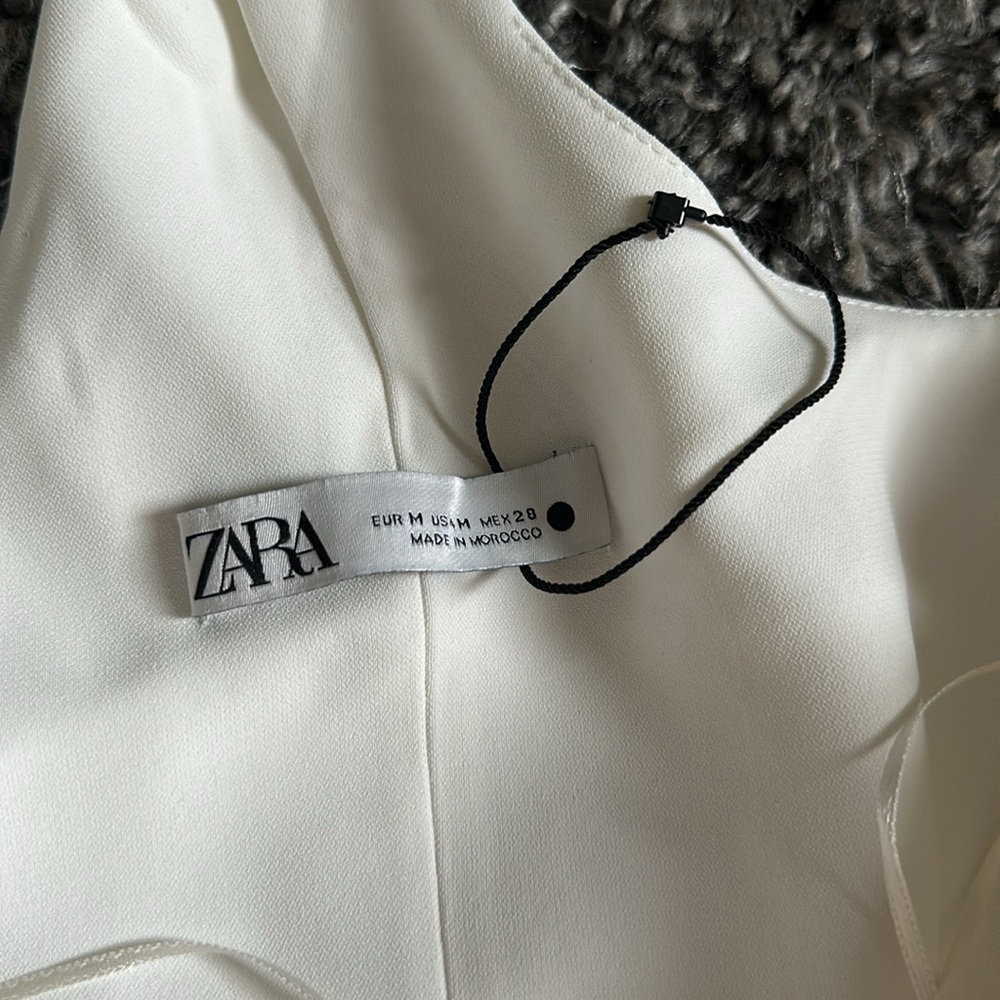 Zara dress - Picture 2 of 3
